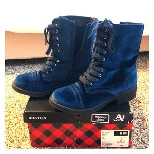 Blue Velvet boots!